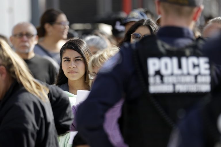 Juez impide a EE.UU. aplicar prohibición de asilo de Trump