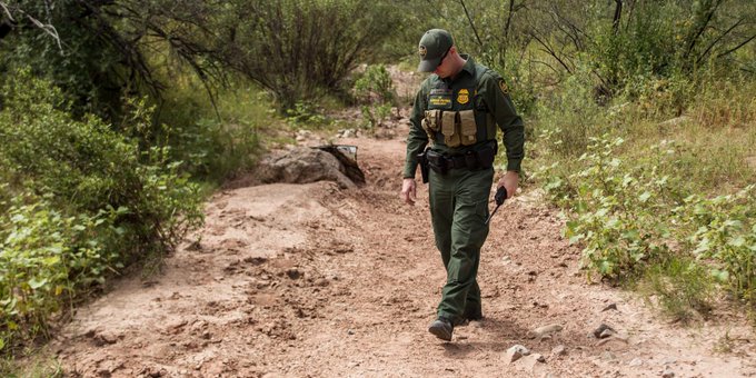 Tres niños y una mujer guatemalteca son encontrados sin vida en zona fronteriza en Texas