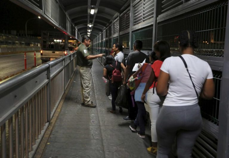 Crece proporción de mexicanos que piden asilo en Estados Unidos