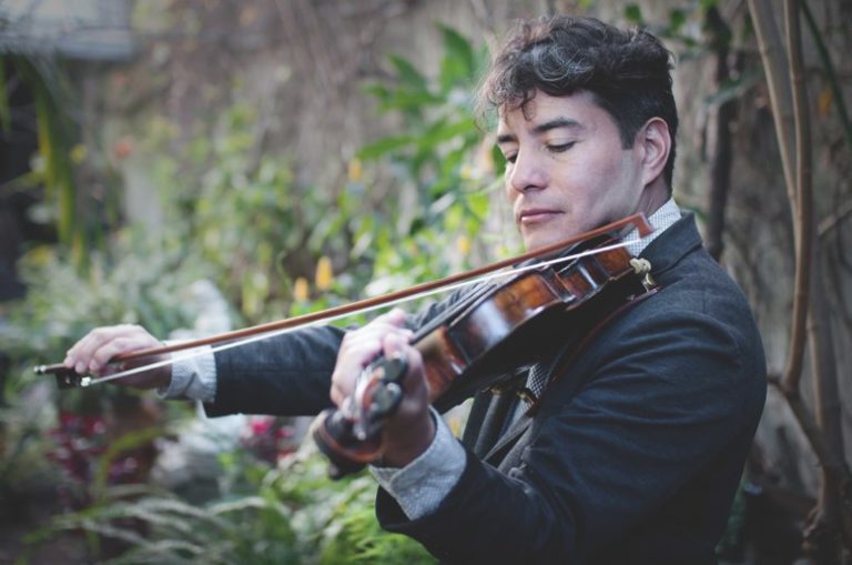 Sergio Reyes Mendoza;  un violinista y compositor que ha traspasado las  fronteras