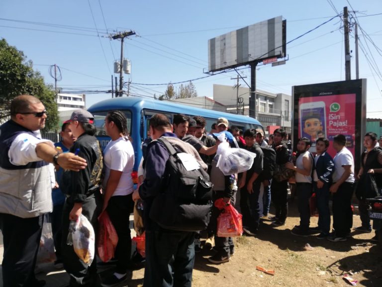 Migración confirma que no esperan  solicitantes de asilo en vuelos de retornados