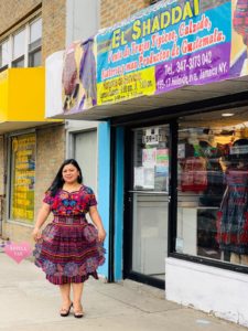 Trajes típicos de GT destacan en Nueva York; conozca la historia de Estela  Yax y su emprendimiento - La Hora Voz del Migrante