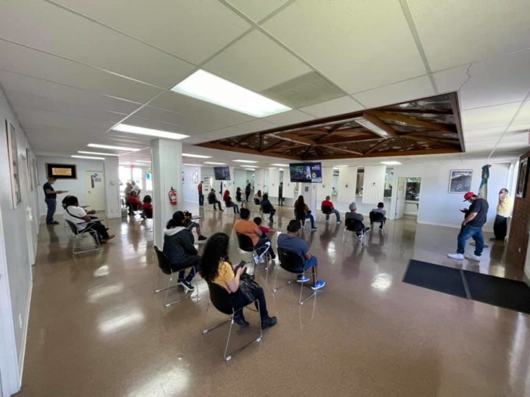 LA Times expone más testimonios sobre “negocios” con pruebas de Covid-19